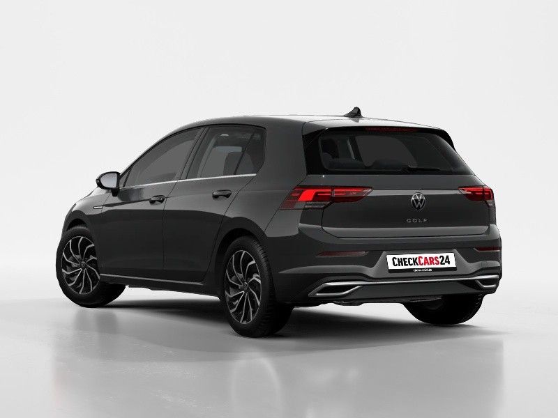 Volkswagen Golf 2024 г. Серый, пробег 28070 км