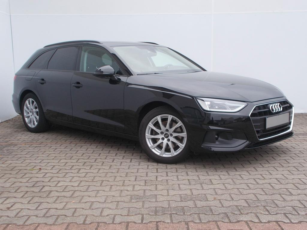 Audi A4 2022 г. Чёрный, пробег 53117 км