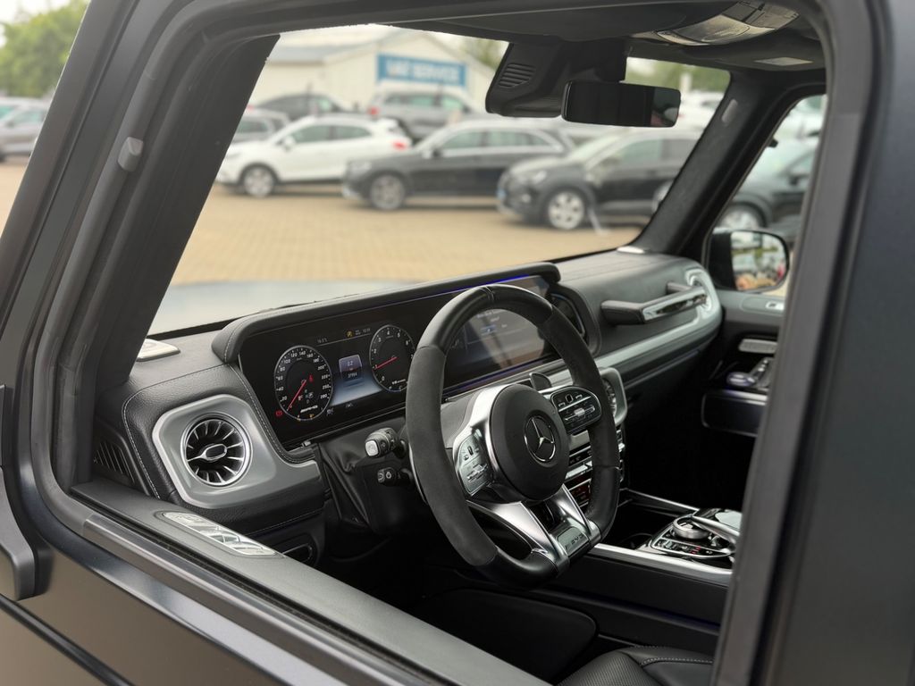 Mercedes-Benz G 63 AMG 2023 г. Чёрный, пробег 37954 км