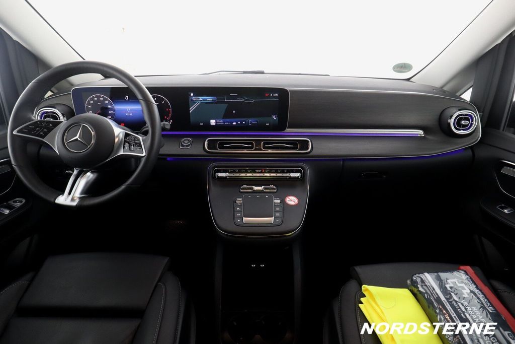 Mercedes-Benz V 300 2025 г. Чёрный, пробег 39753 км