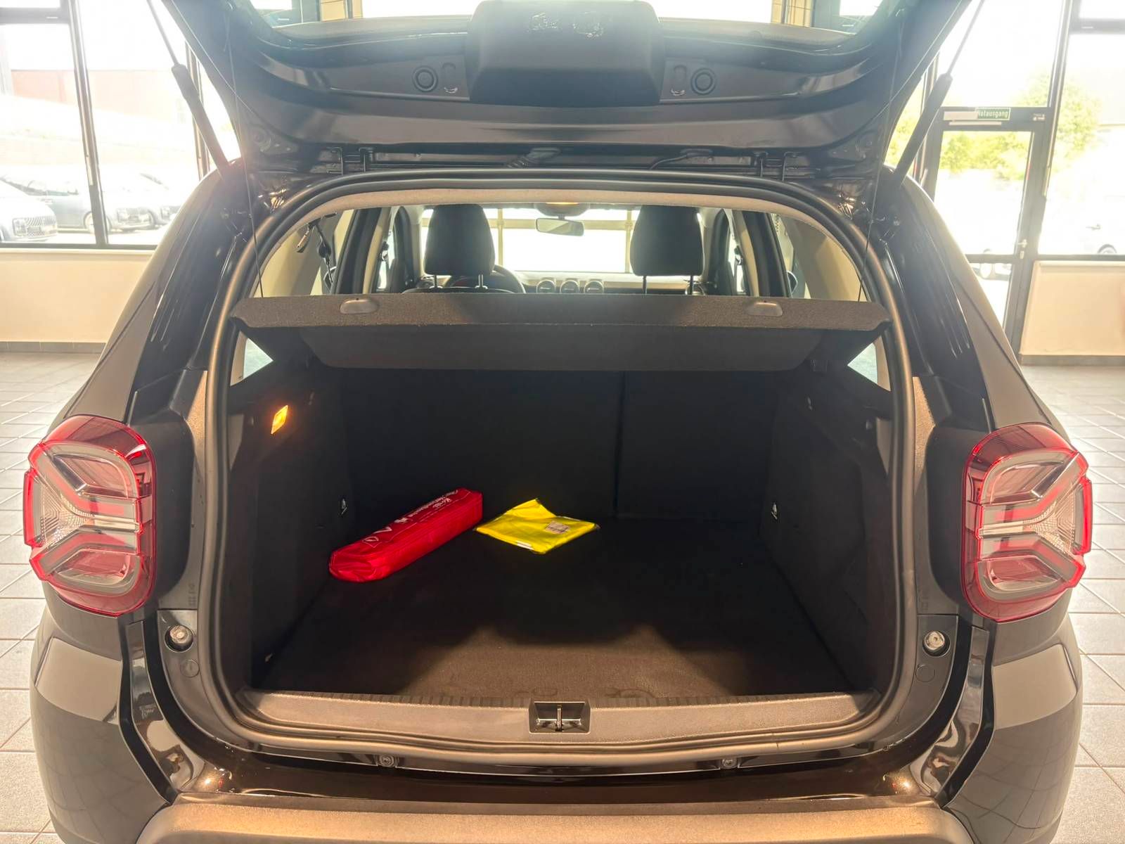 Dacia Duster 2022 г. Чёрный, пробег 52158 км