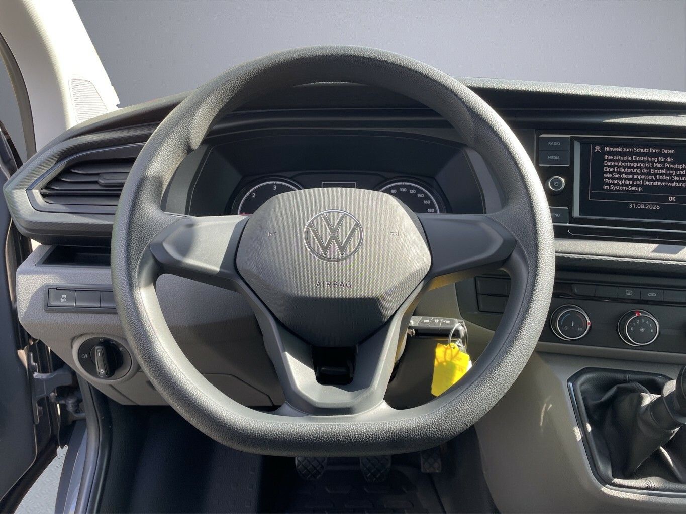 Volkswagen T6 TRANSPORTER 2022 г. Серый, пробег 19700 км
