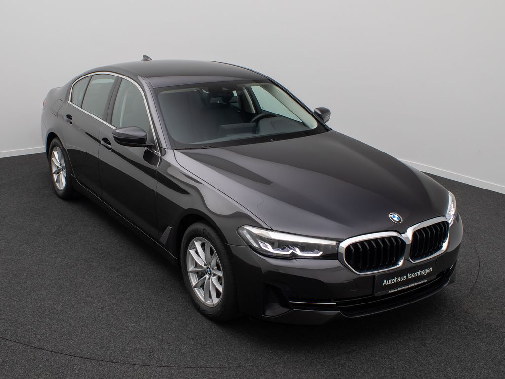 BMW 530 2023 г. Чёрный, пробег 42122 км