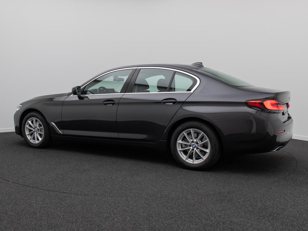BMW 530 2023 г. Чёрный, пробег 42122 км