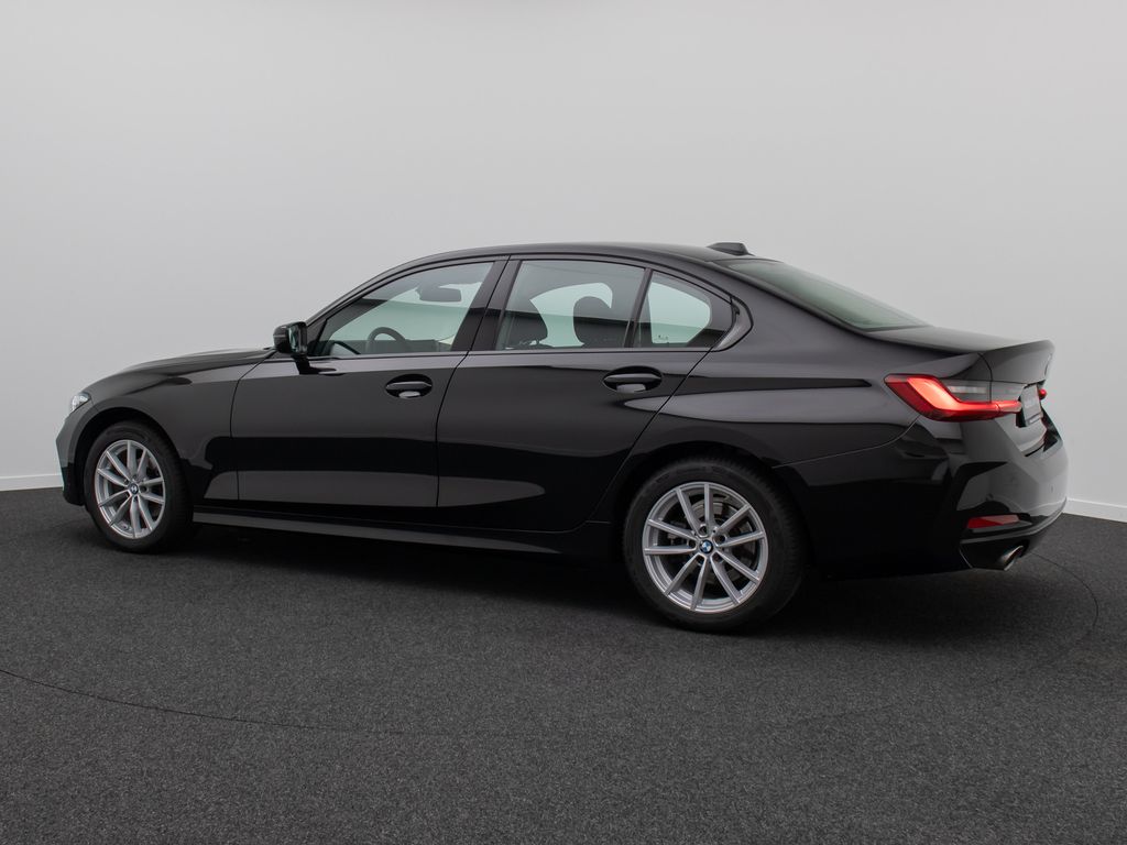 BMW 318 2024 г. Чёрный, пробег 45004 км