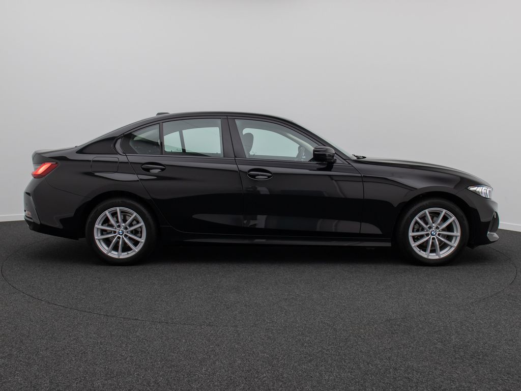 BMW 318 2024 г. Чёрный, пробег 46059 км
