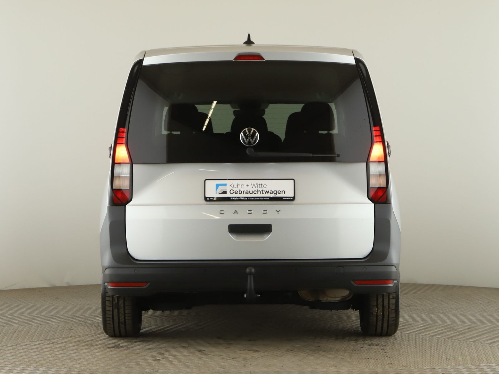 Volkswagen Caddy 2023 г. Серебристый, пробег 34150 км