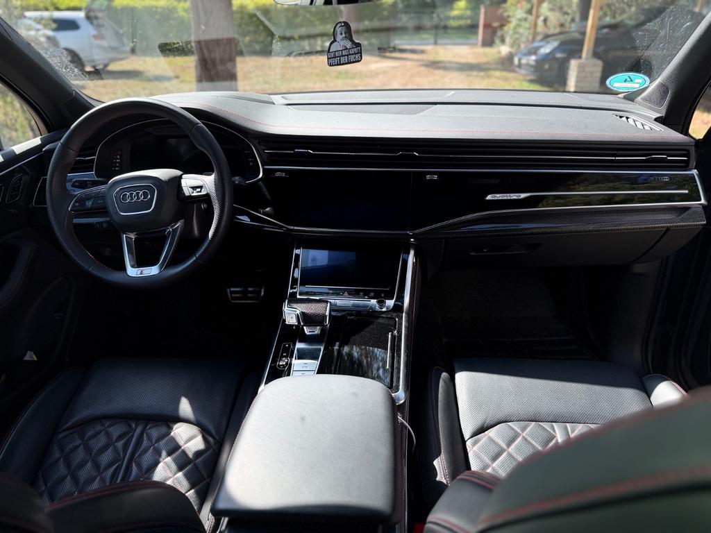 Audi Q7 2023 г. Серый, пробег 56000 км