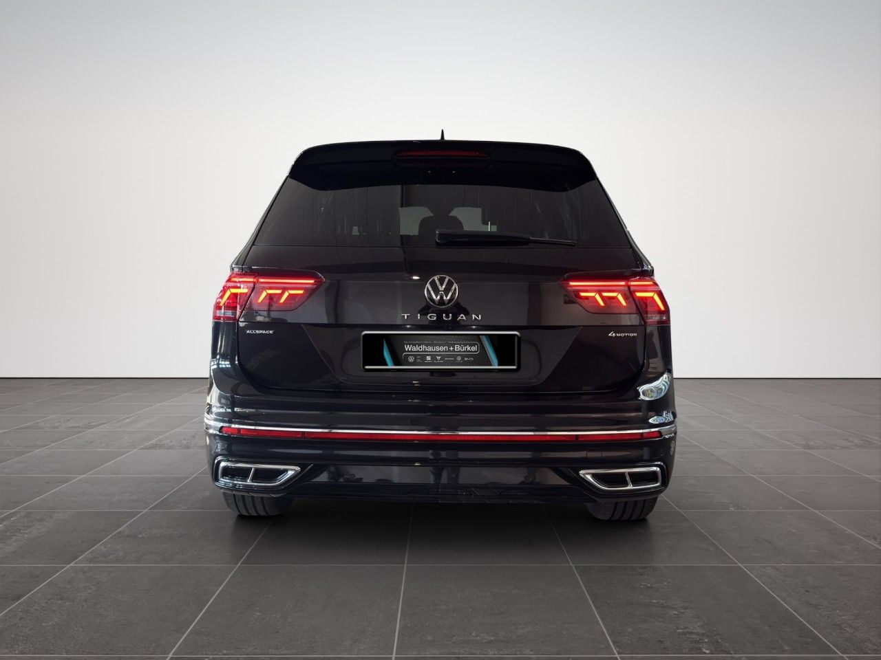 Volkswagen TIGUAN ALLSPACE 2023 г. Чёрный, пробег 33630 км