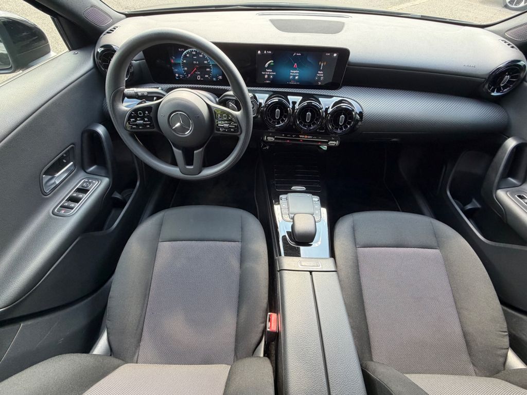 Mercedes-Benz A 180 2021 г. Чёрный, пробег 44031 км