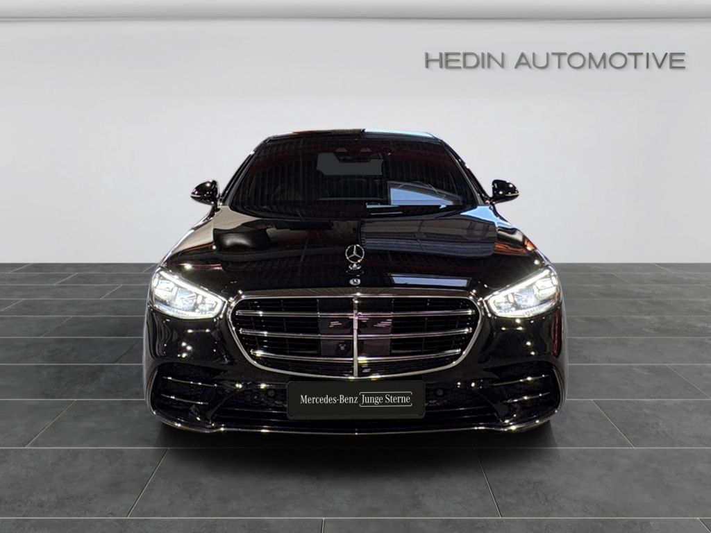 Mercedes-Benz S 400 2023 г. Чёрный, пробег 59764 км