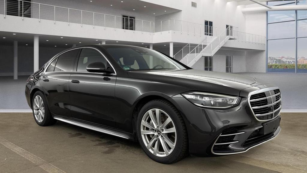 Mercedes-Benz S 350 2023 г. Серый, пробег 56776 км