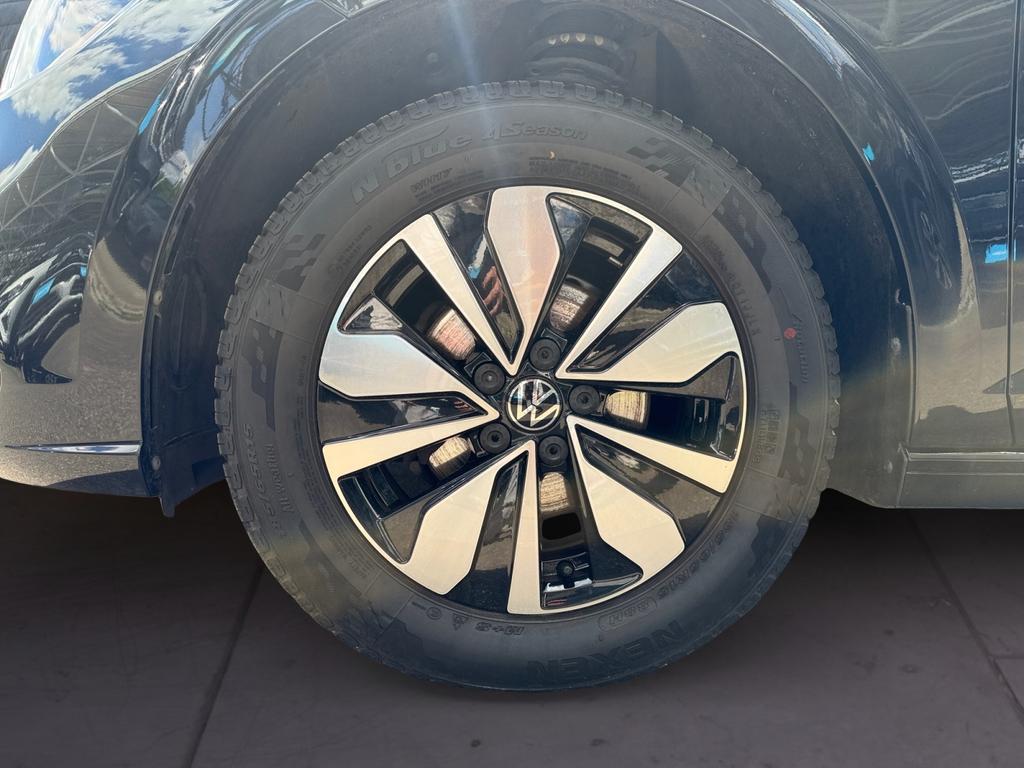 Volkswagen Polo 2023 г. Чёрный, пробег 60000 км
