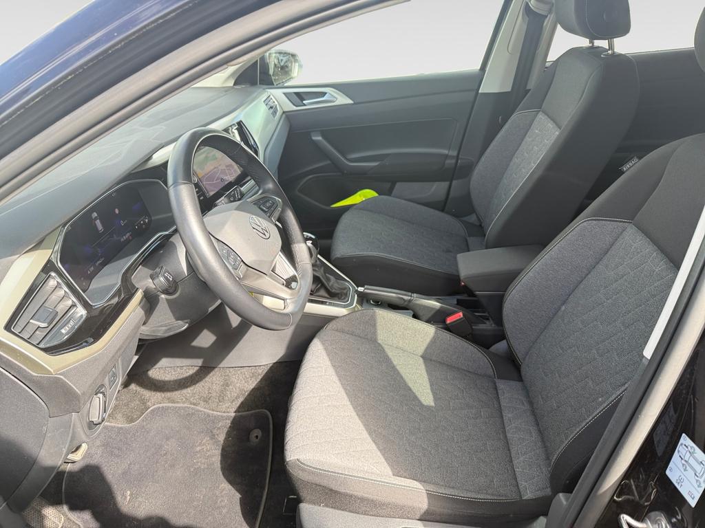Volkswagen Polo 2023 г. Чёрный, пробег 60000 км