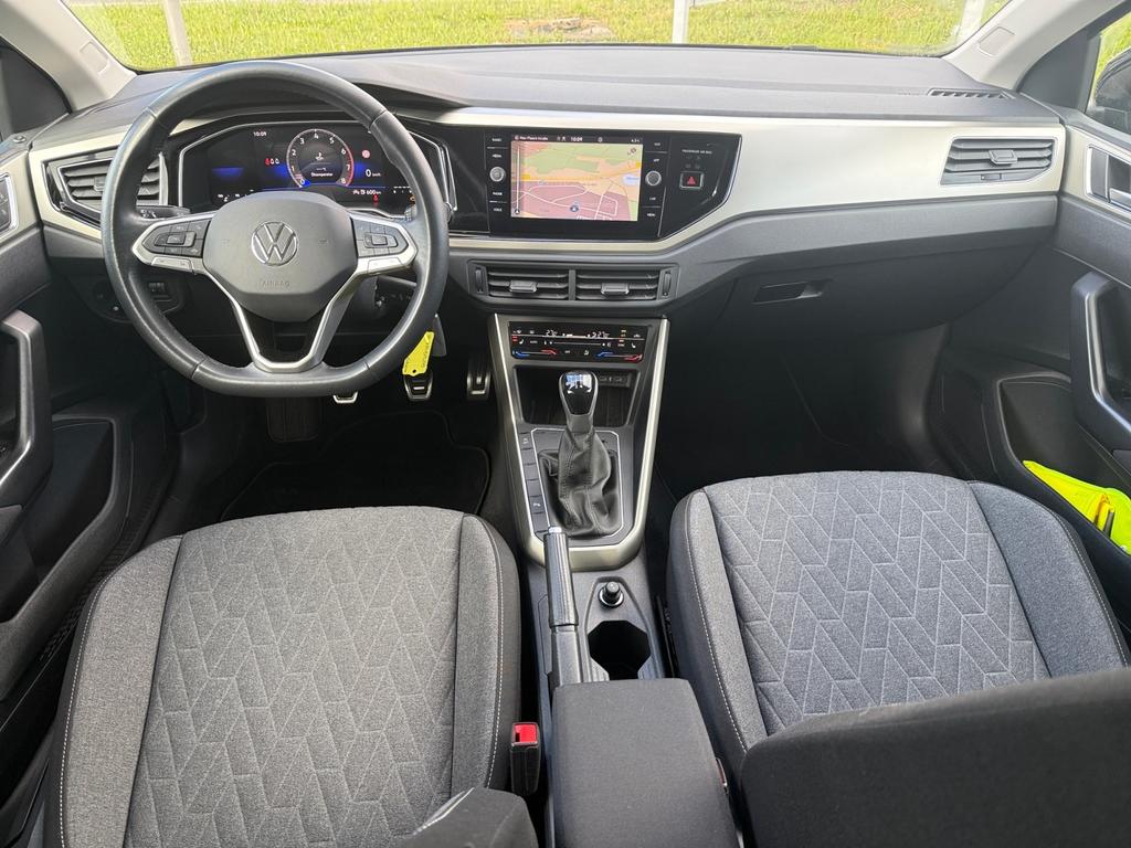 Volkswagen Polo 2023 г. Чёрный, пробег 60000 км