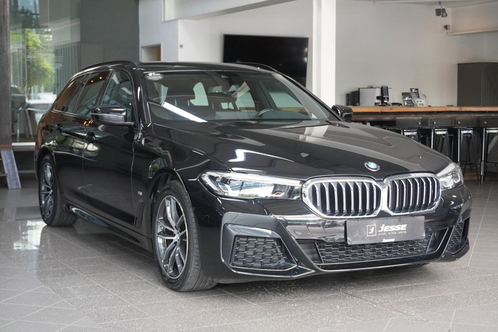 BMW 520 2023 г. Чёрный, пробег 60000 км