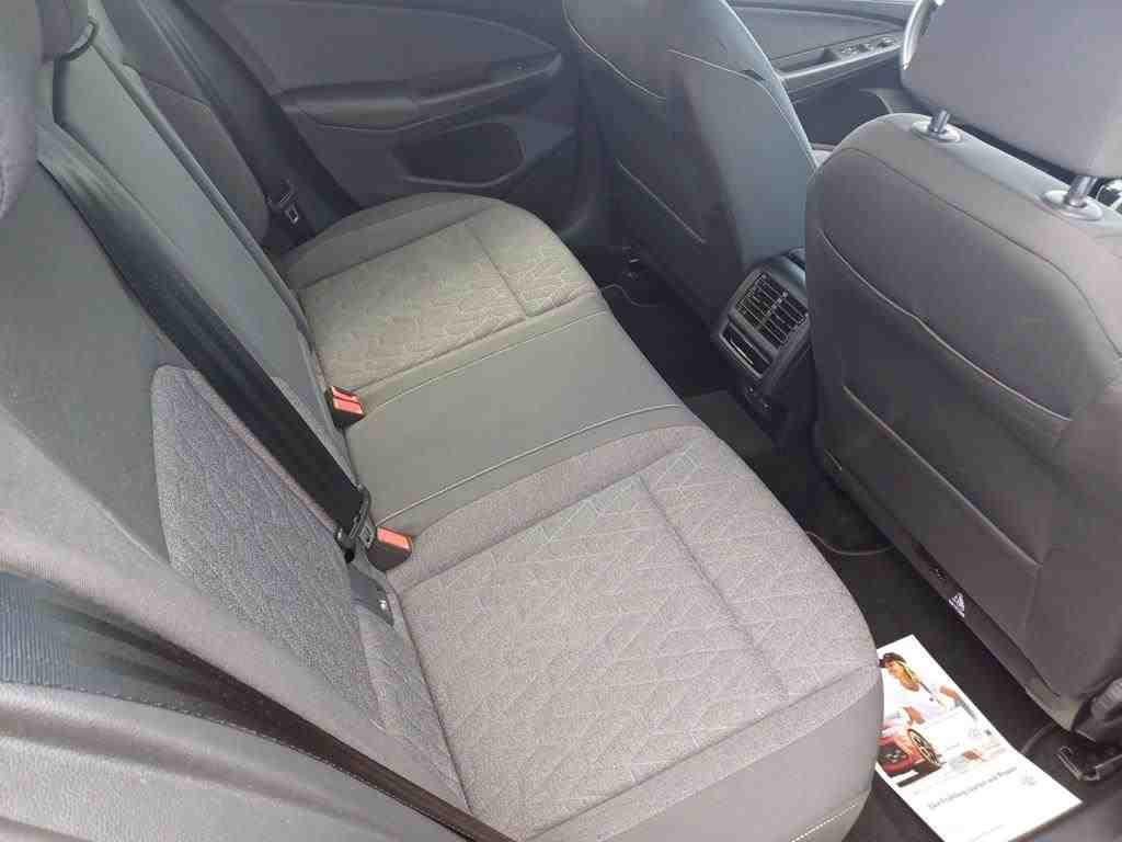 Volkswagen Golf 2024 г. Серый, пробег 12630 км