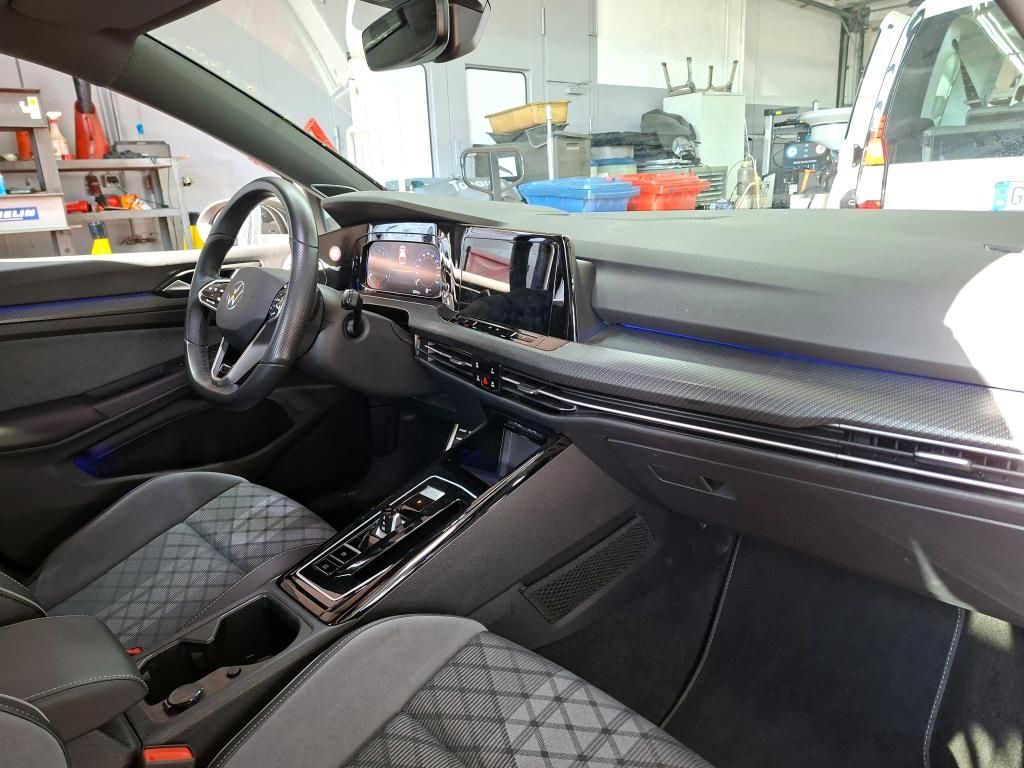 Volkswagen Golf 2024 г. Чёрный, пробег 37888 км