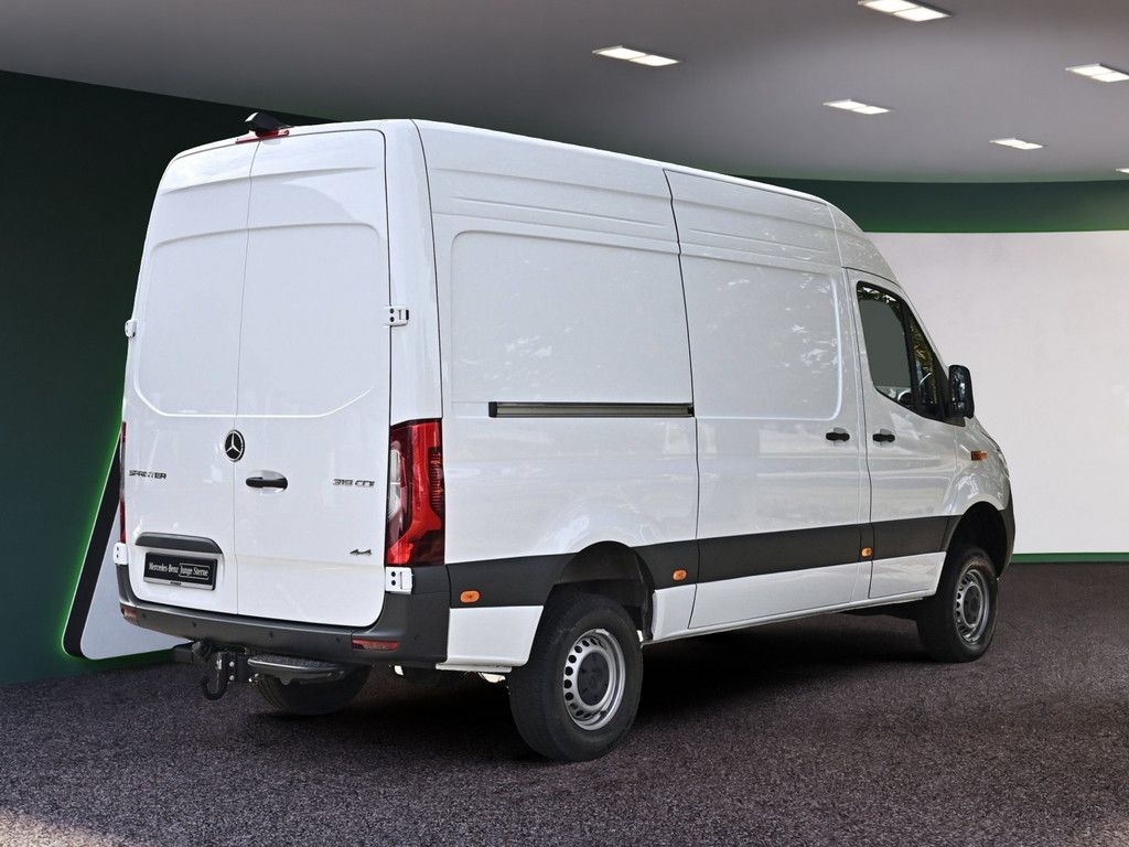 Mercedes-Benz SPRINTER 2025 г. Белый, пробег 13704 км