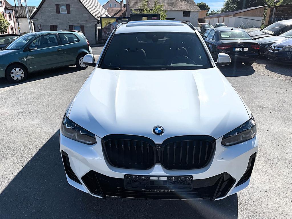BMW X3 2023 г. Белый, пробег 33000 км