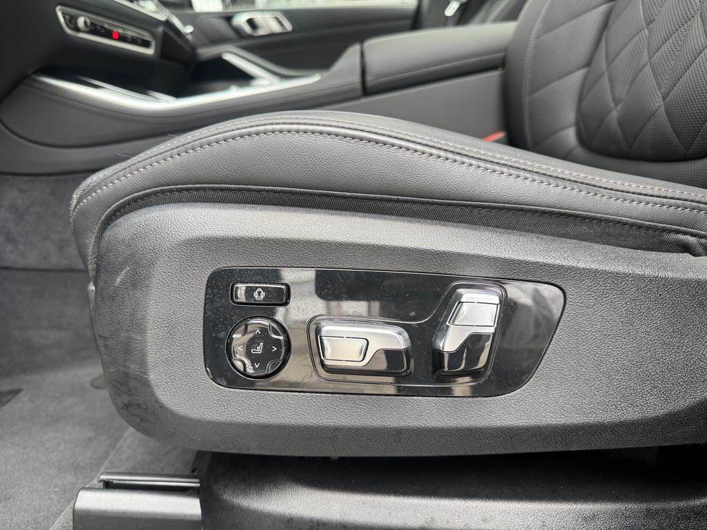 BMW X5 2025 г. Серый, пробег 21806 км