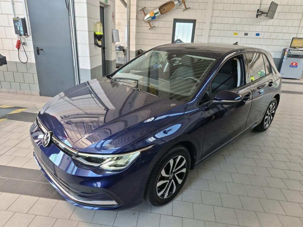 Volkswagen Golf 2022 г. Синий, пробег 32800 км