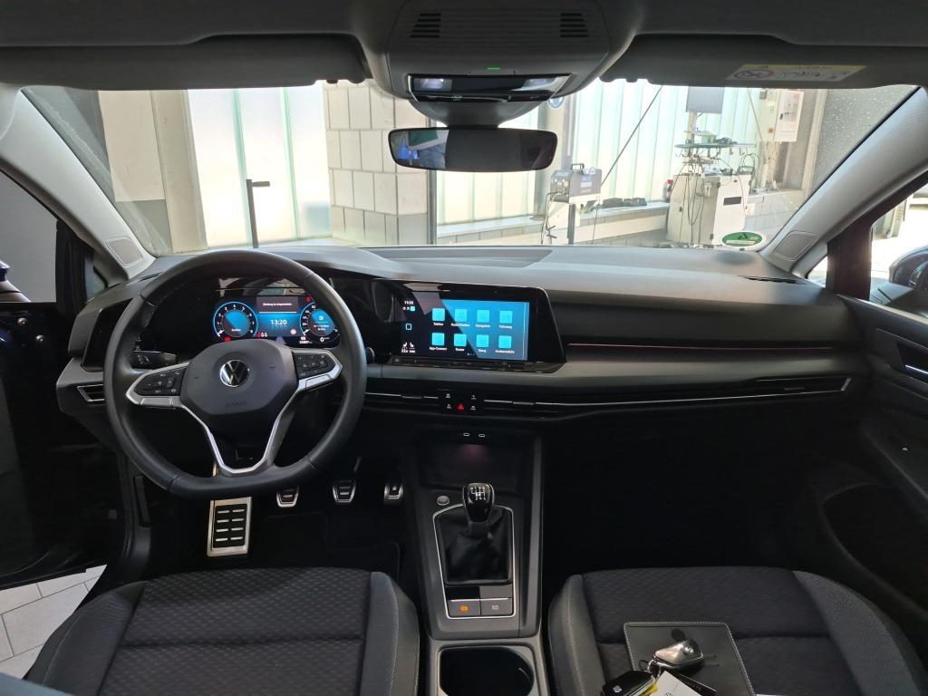 Volkswagen Golf 2022 г. Синий, пробег 32800 км