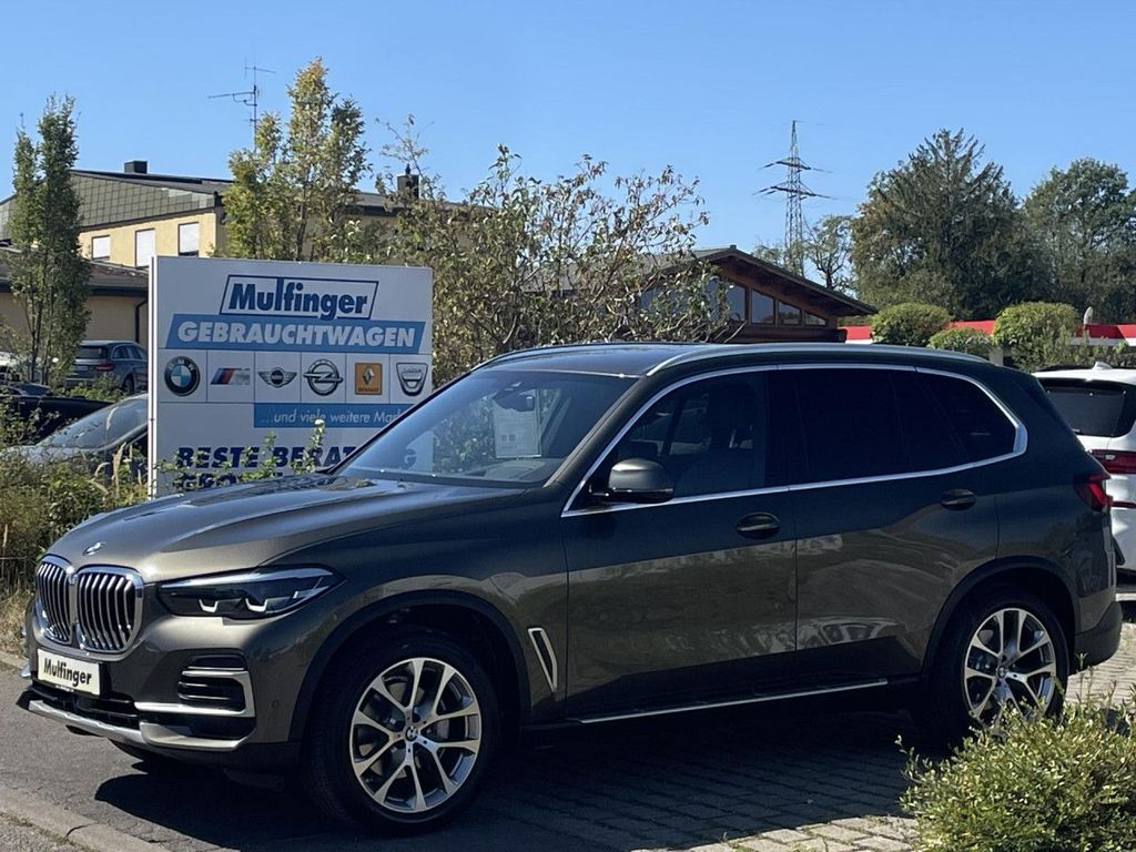 BMW X5 2023 г. Серый, пробег 49767 км