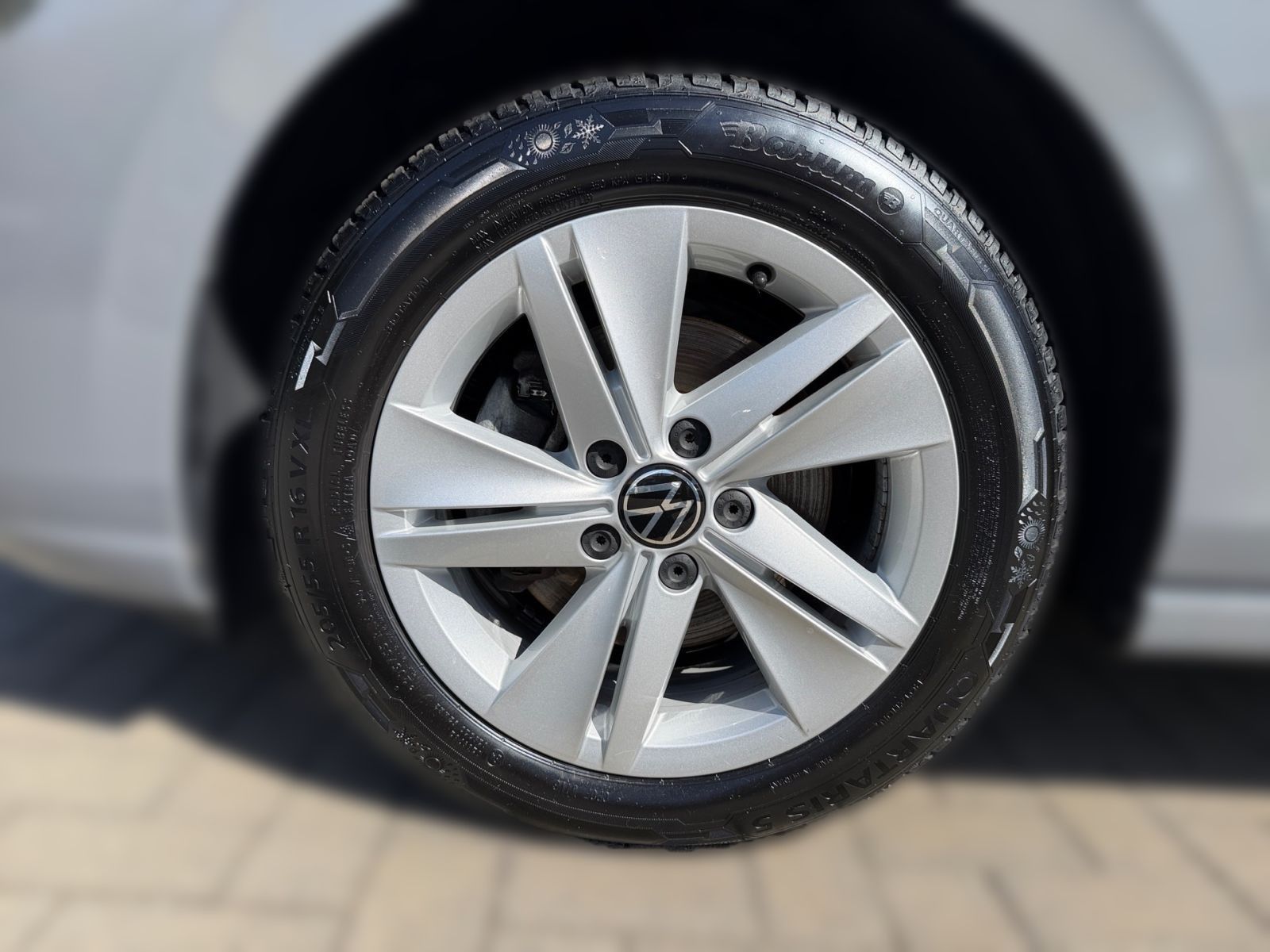 Volkswagen Golf 2022 г. Серый, пробег 56136 км