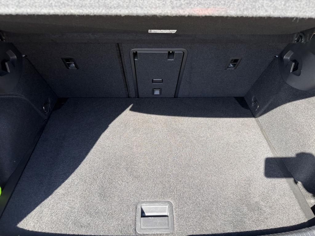 Volkswagen Golf 2022 г. Серый, пробег 56136 км