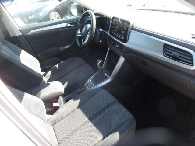 Volkswagen T-Roc 2022 г. Белый, пробег 57050 км