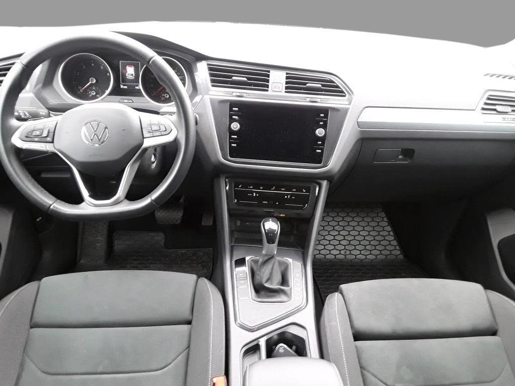 Volkswagen Tiguan 2022 г. Серый, пробег 47300 км