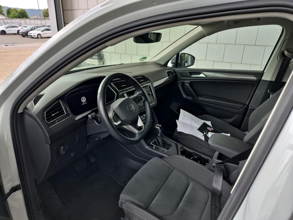 Volkswagen TIGUAN ALLSPACE 2022 г. Белый, пробег 44600 км