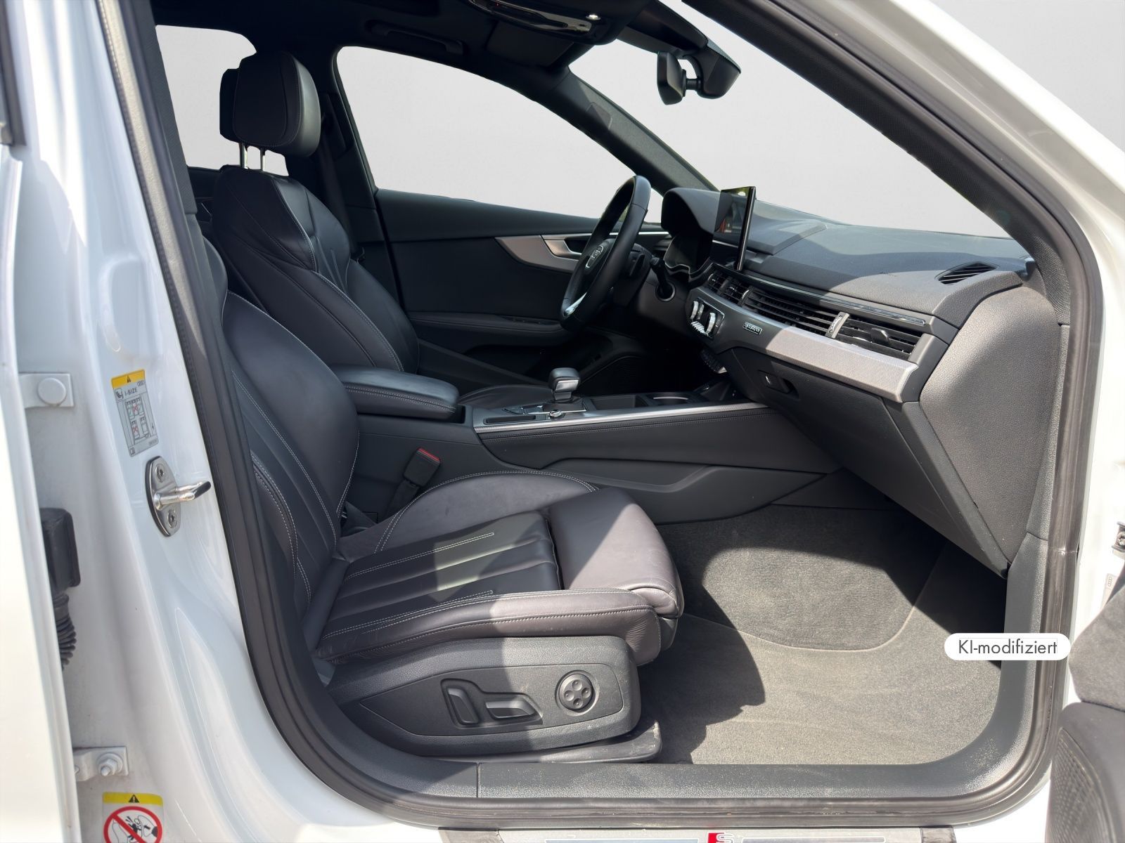 Audi A4 2023 г. Белый, пробег 42965 км