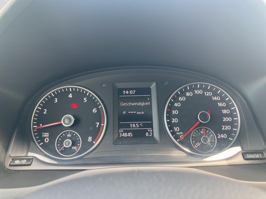 Volkswagen Caddy 2021 г. Белый, пробег 34845 км