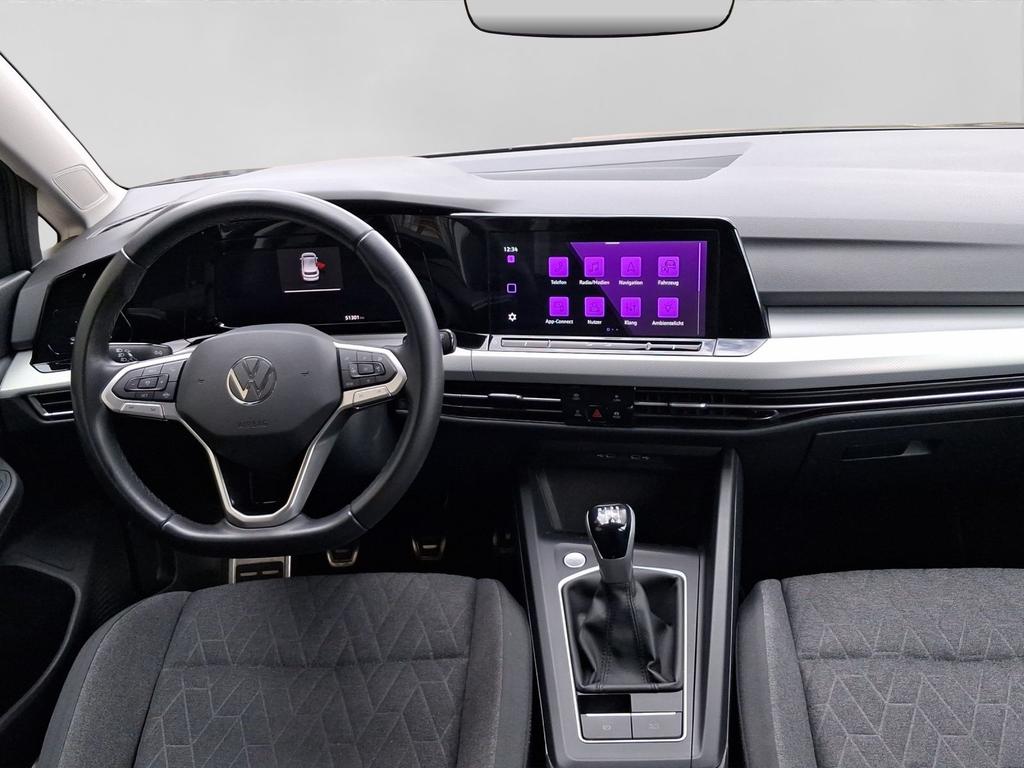 Volkswagen Golf 2023 г. Серый, пробег 51298 км