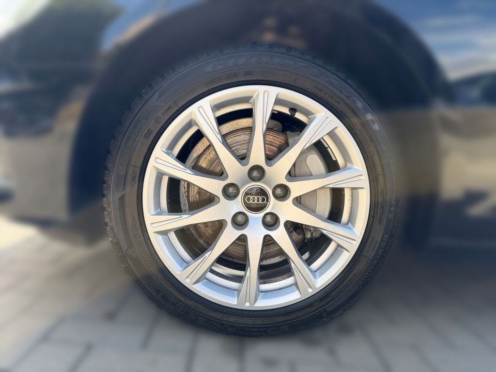Audi A4 2023 г. Чёрный, пробег 31756 км
