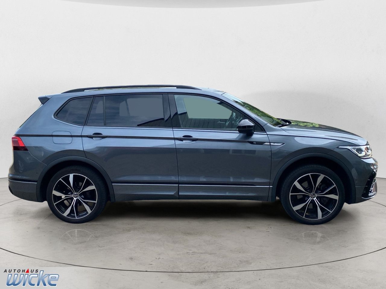 Volkswagen TIGUAN ALLSPACE 2023 г. Серый, пробег 55117 км