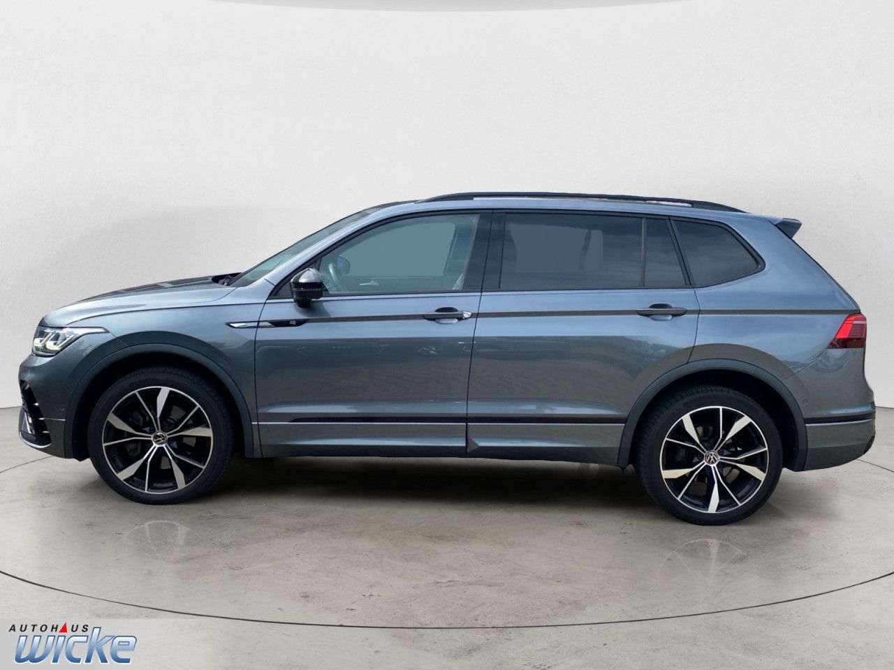 Volkswagen TIGUAN ALLSPACE 2023 г. Серый, пробег 55117 км