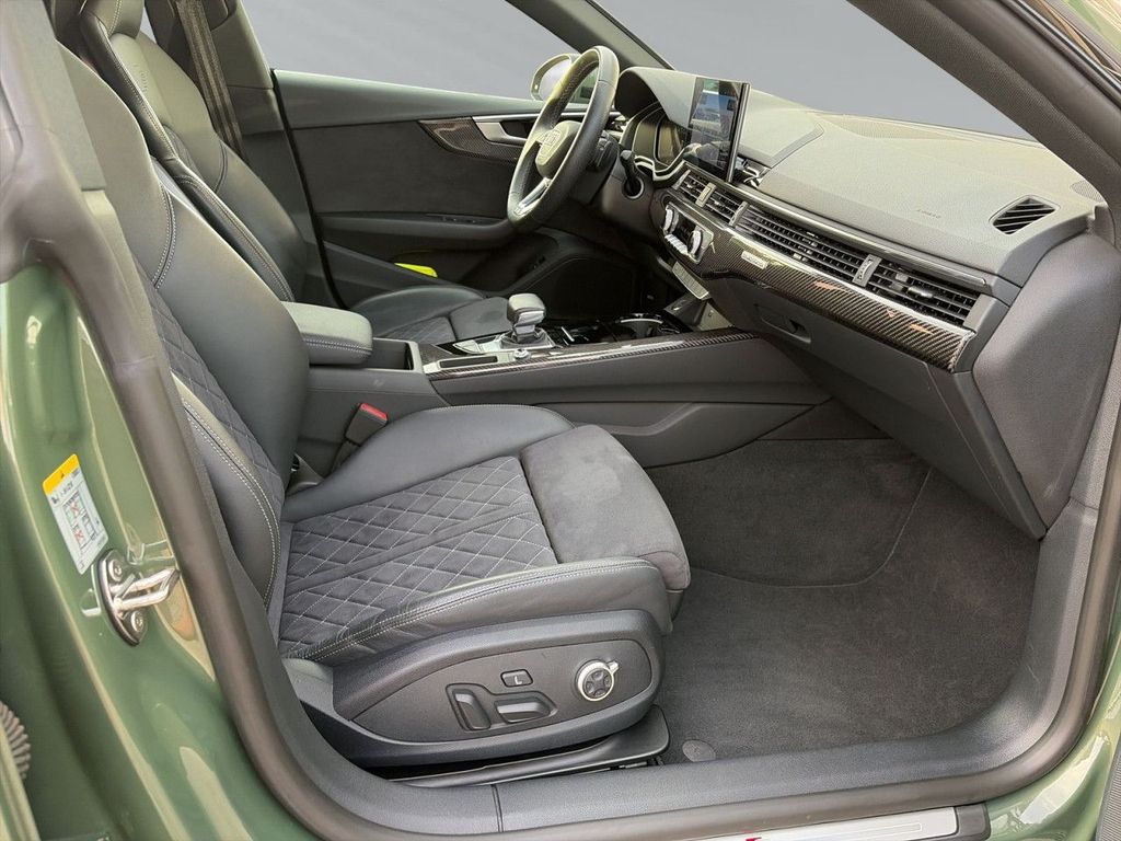 Audi A5 2022 г. Зелёный, пробег 52853 км