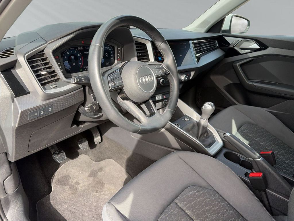 Audi A1 2023 г. Белый, пробег 40709 км