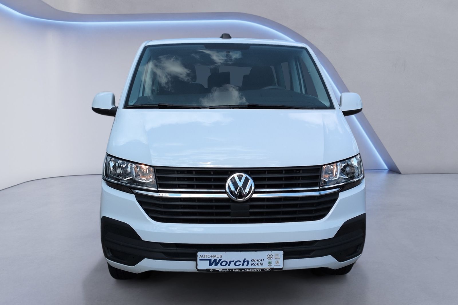 Volkswagen T6 CARAVELLE 2021 г. Белый, пробег 32890 км