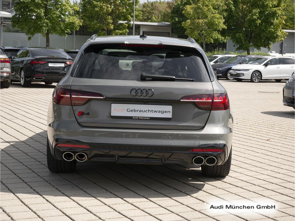 Audi S4 2024 г. Золотистый, пробег 37322 км