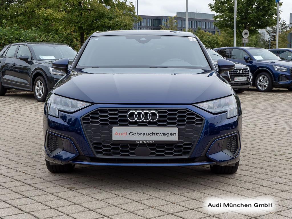 Audi A3 2024 г. Синий, пробег 28066 км