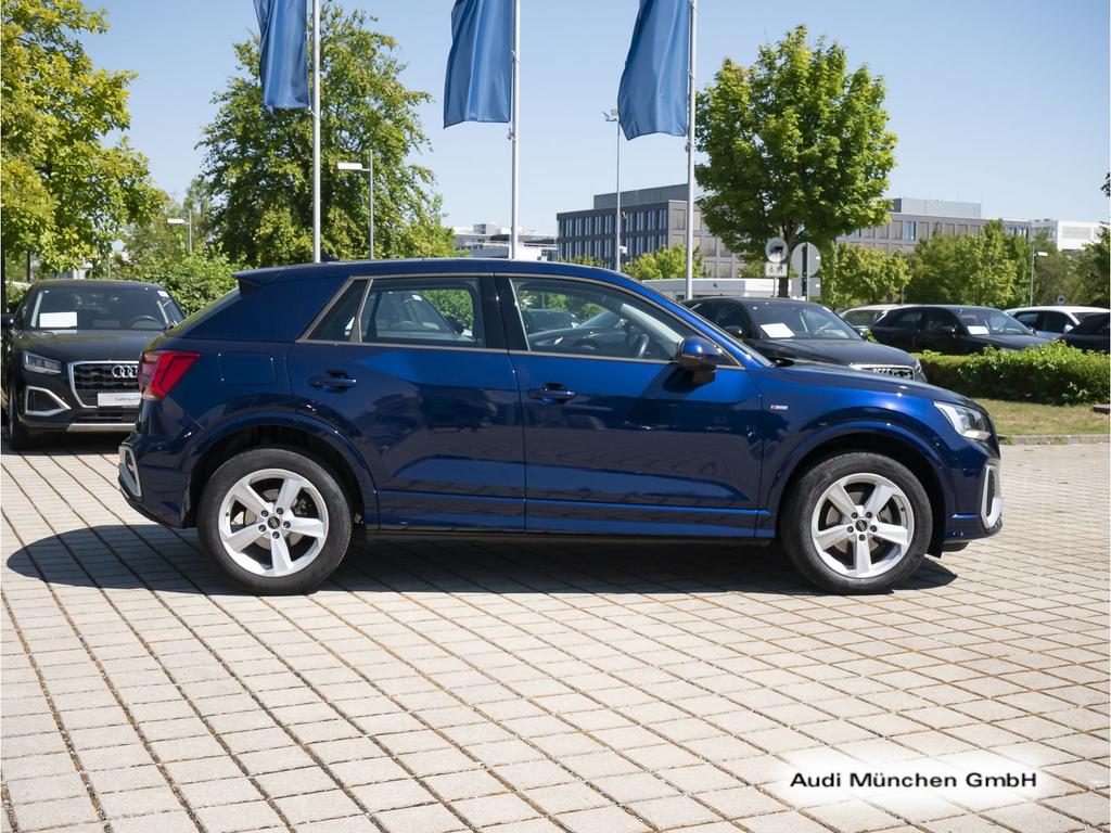 Audi Q2 2022 г. Синий, пробег 45909 км
