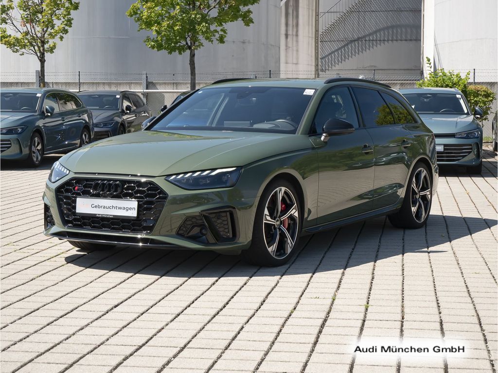 Audi S4 2024 г. Зелёный, пробег 35528 км