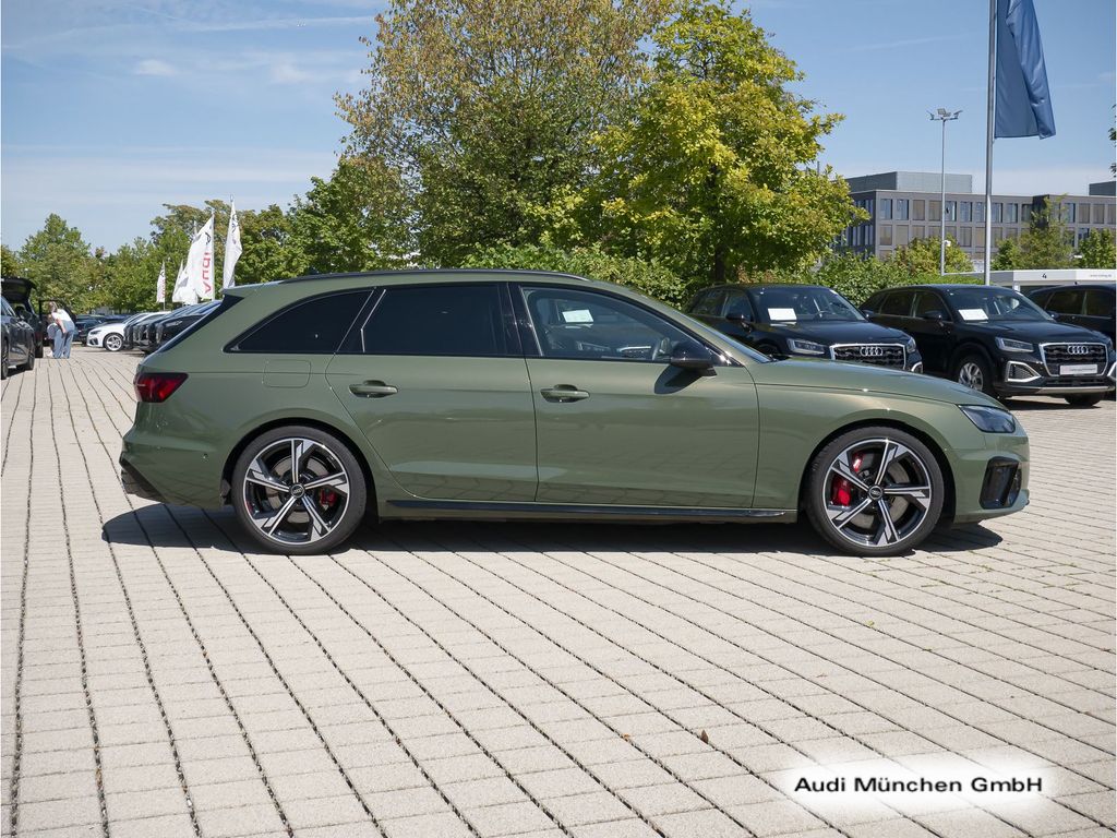 Audi S4 2024 г. Зелёный, пробег 35528 км
