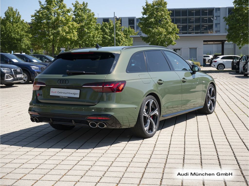 Audi S4 2024 г. Зелёный, пробег 35528 км
