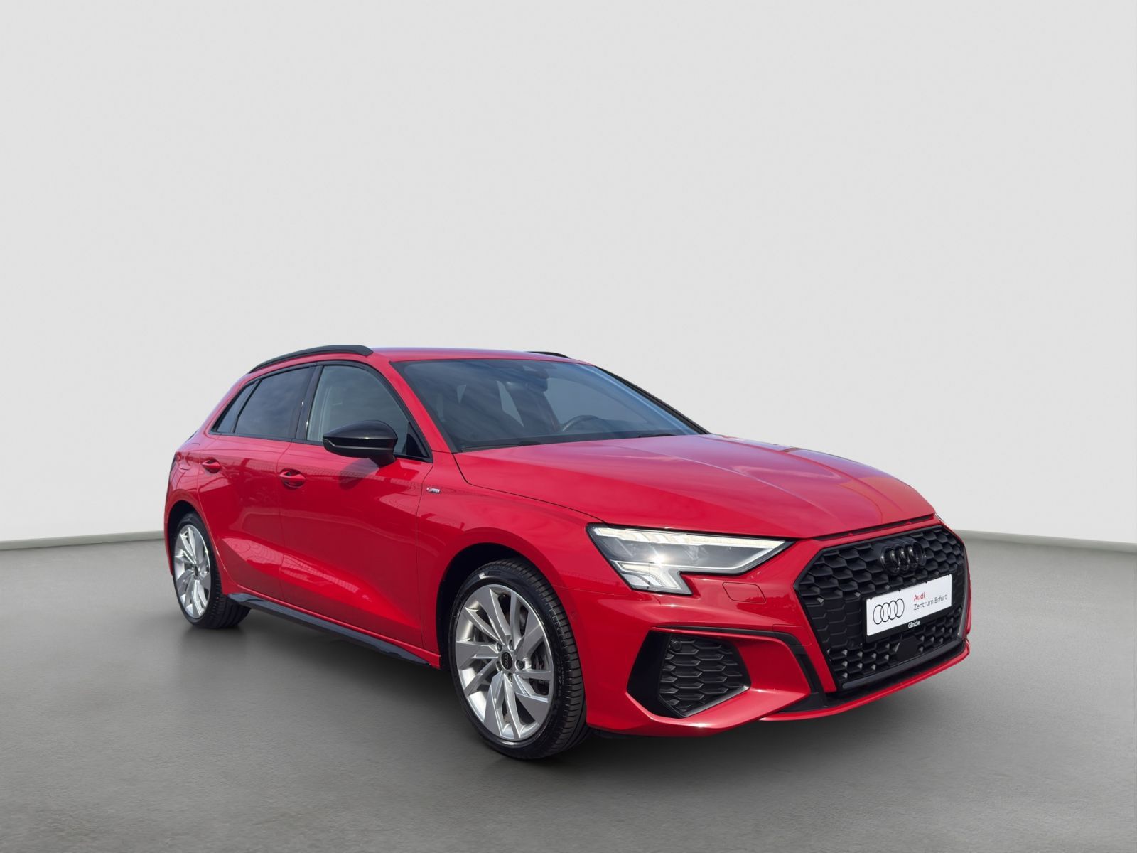 Audi A3 2022 г. Красный, пробег 47600 км
