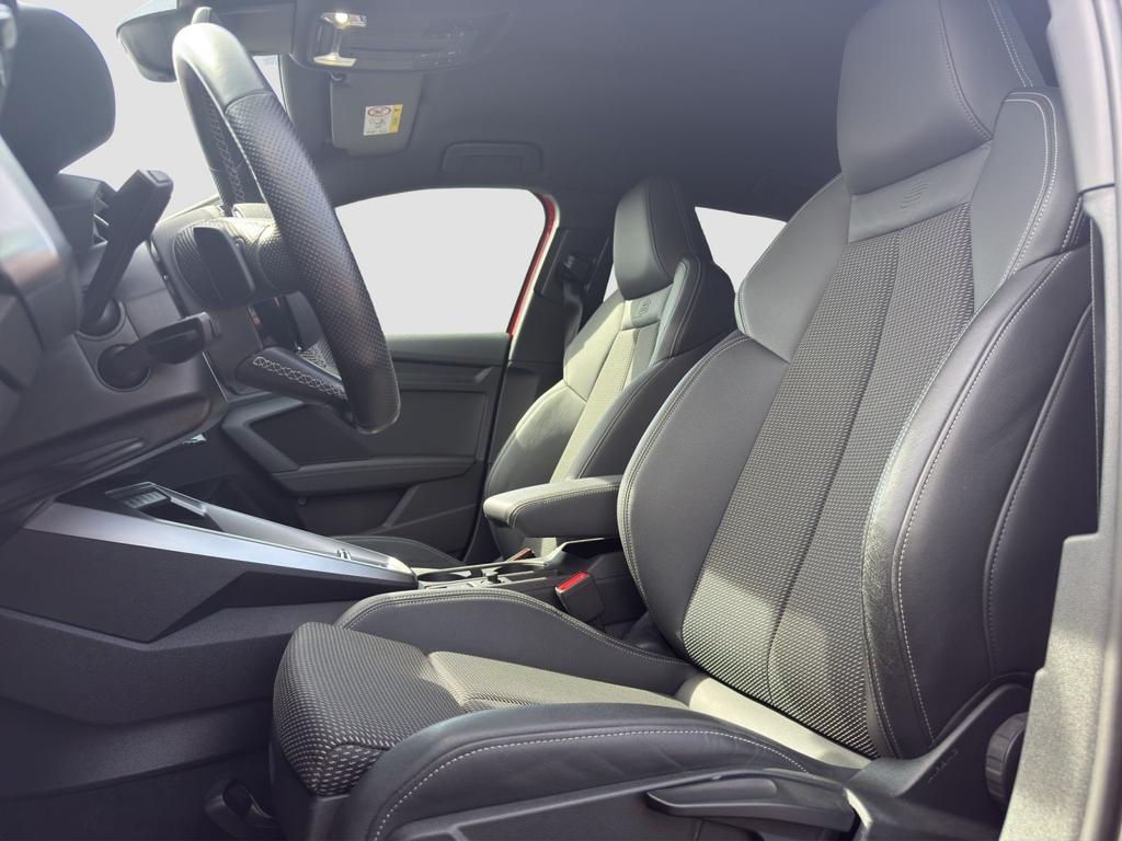 Audi A3 2022 г. Красный, пробег 47600 км